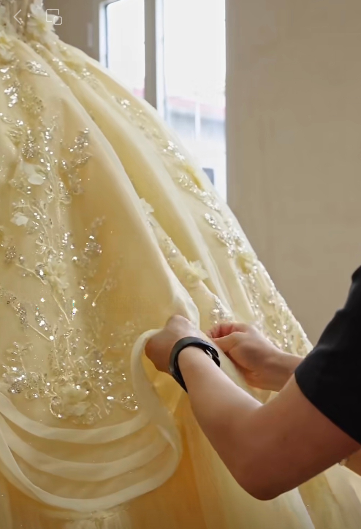 Hand-Securing Draped Tulle Panels Hand-Securing Draped Tulle Panels