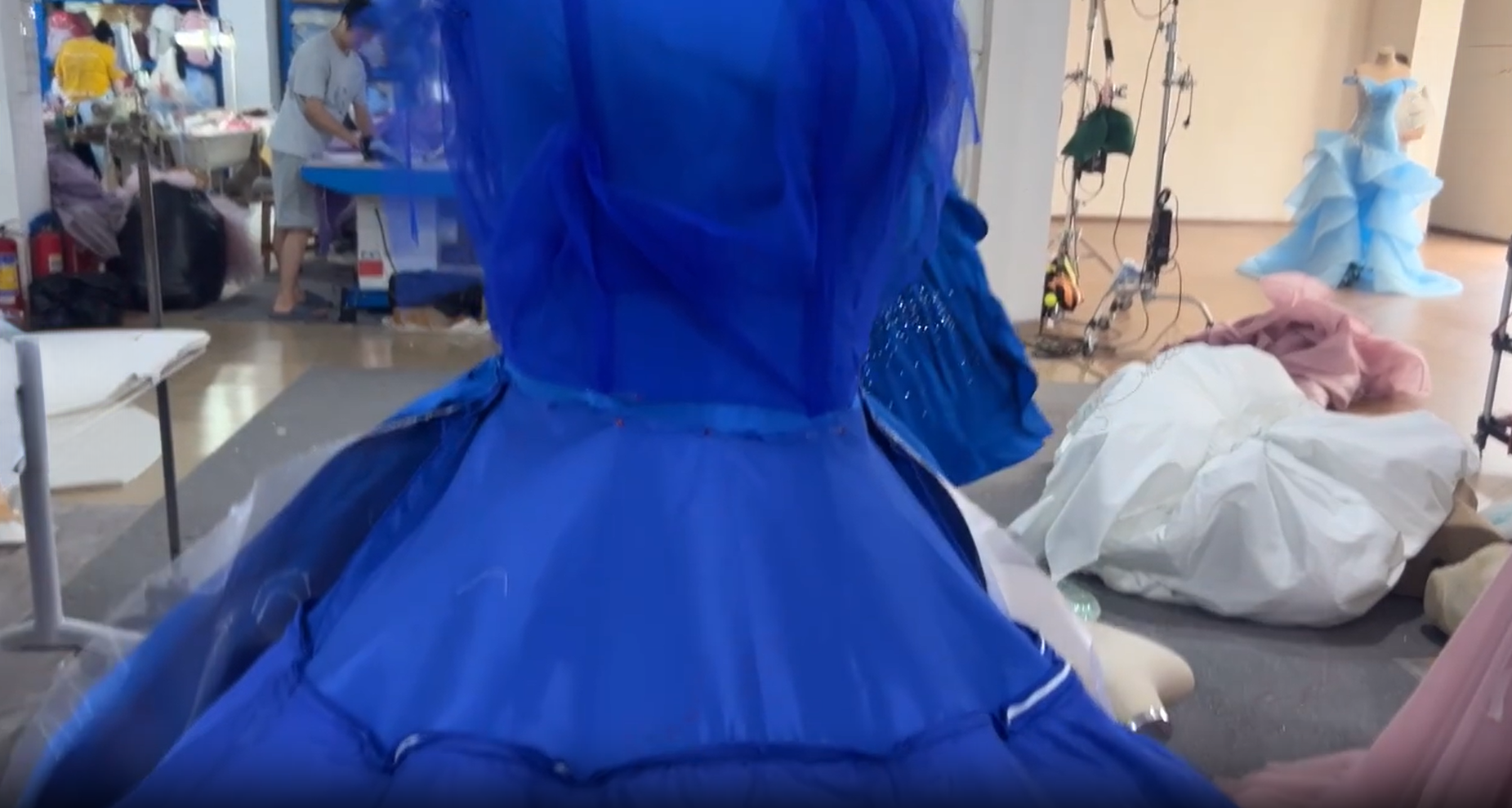 blue huate prom dress